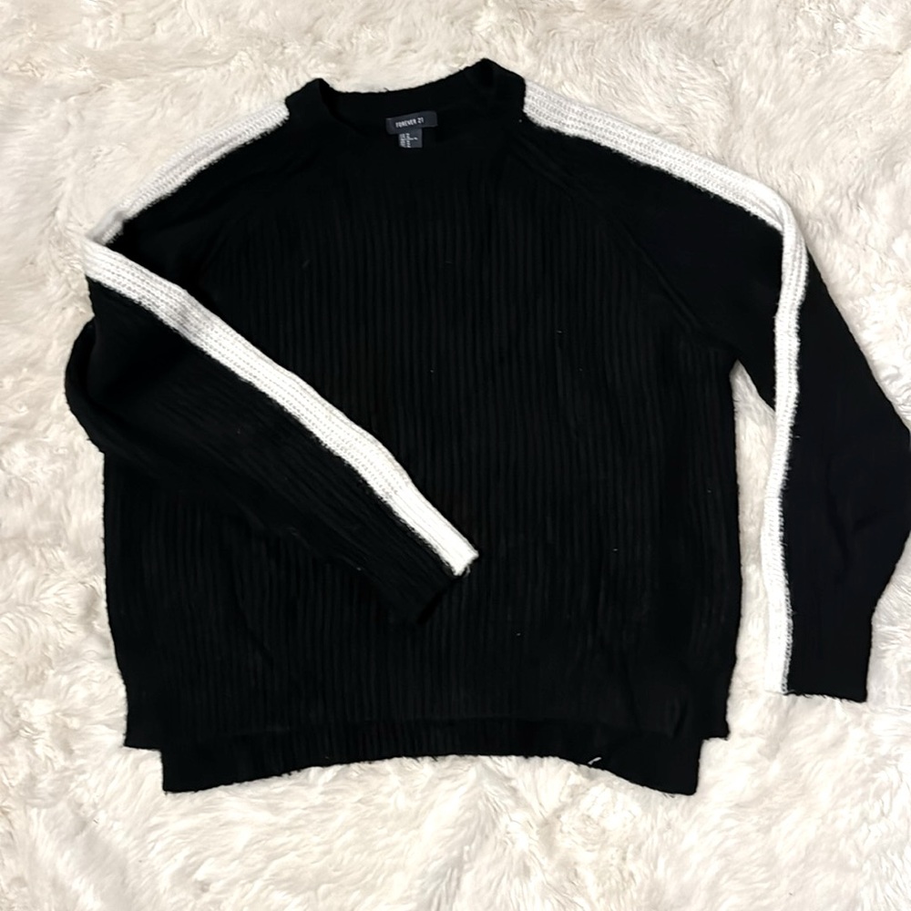 Black and White knit Sweater